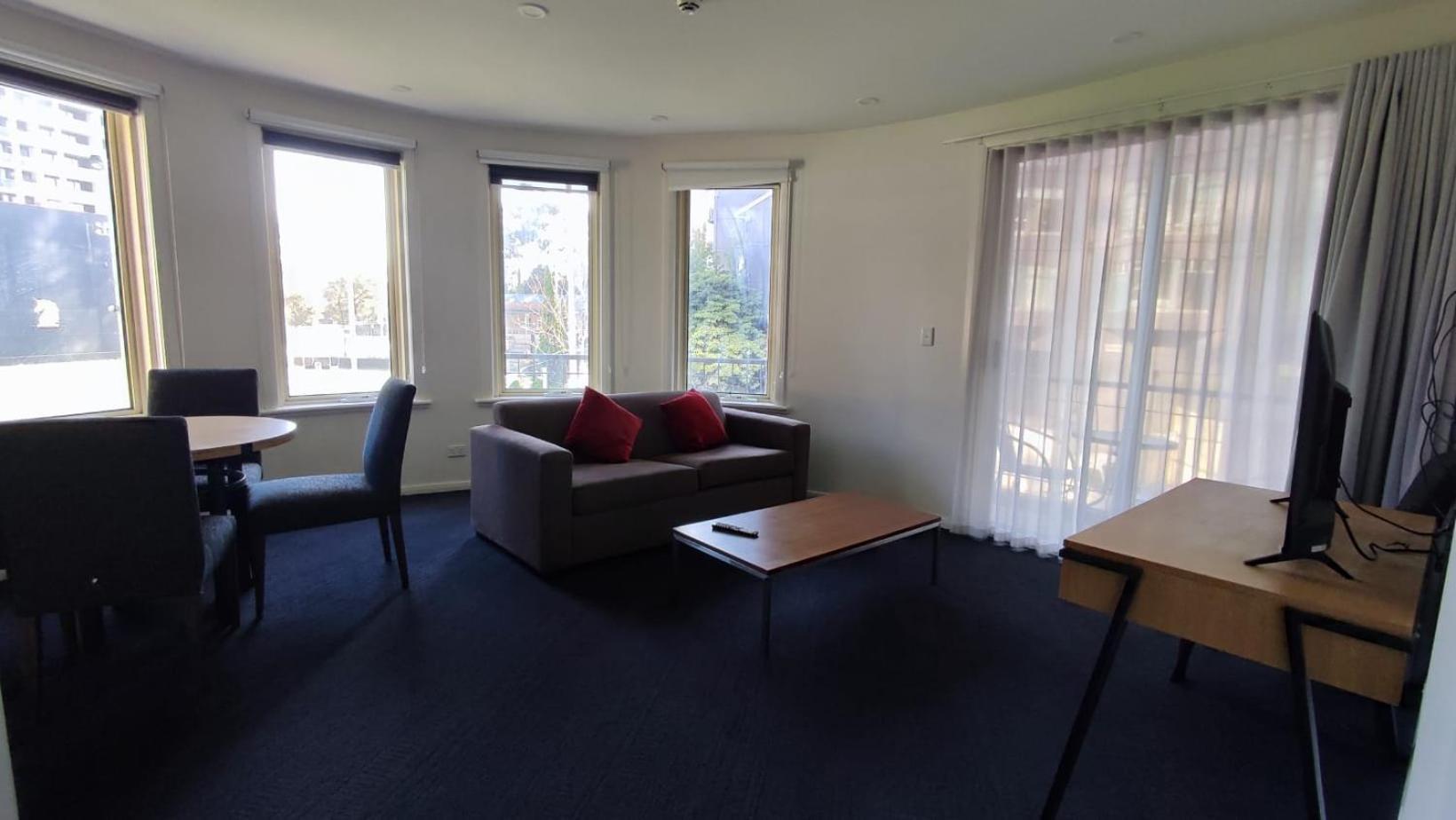 South Yarra Central Apartment Hotel — Photos 2